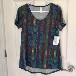 XS Lularoe classic tee